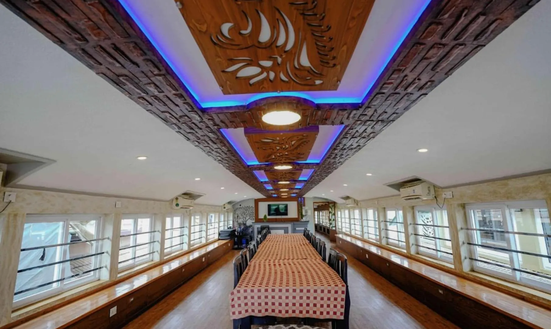 Ultra Luxury House Boat Alleppey By LexStays Alappuzha India