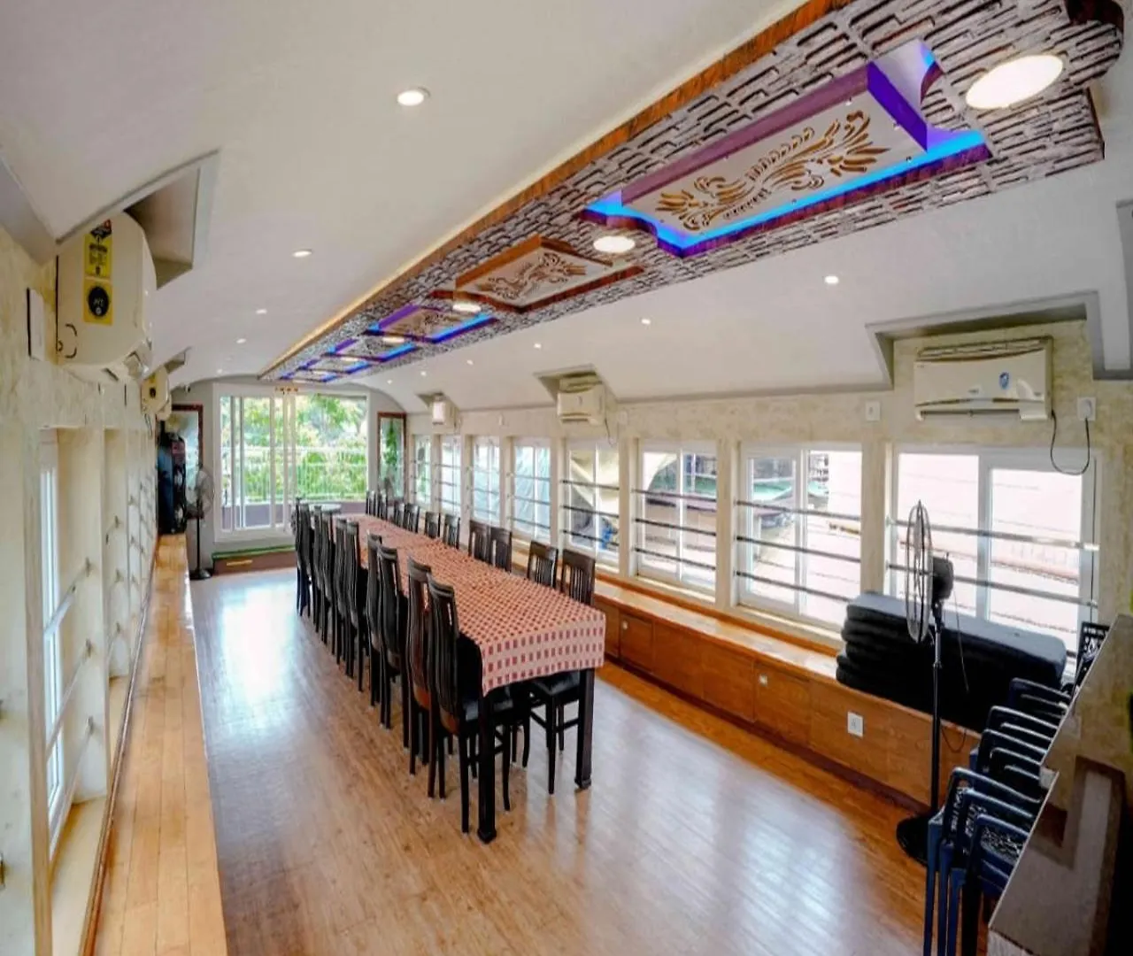 Botel Ultra Luxury House Boat Alleppey By LexStays Alappuzha