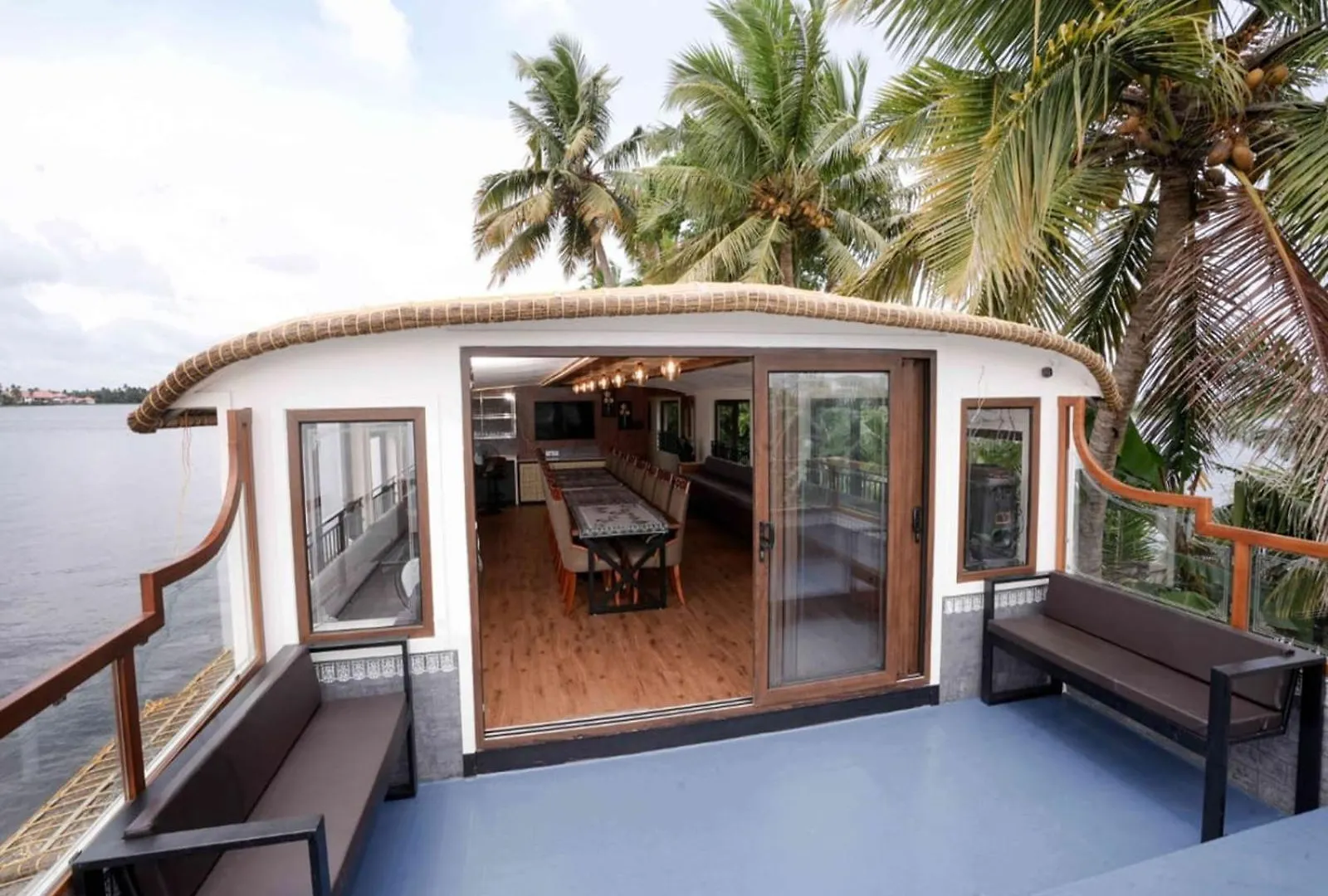 Ultra Luxury House Boat Alleppey By LexStays Alappuzha 0*,  India